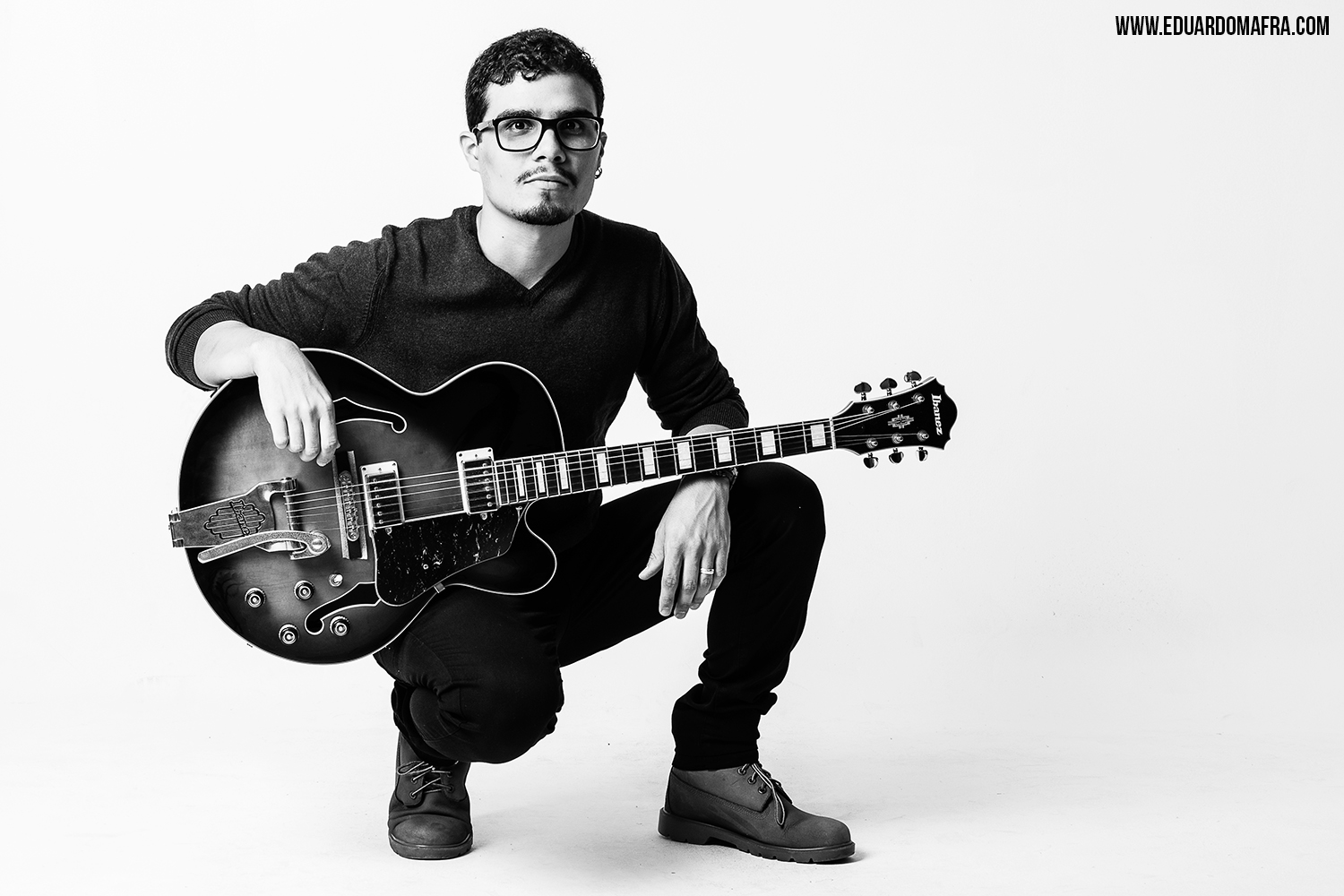 Ensaio fotográfico em estúdio músico profissional fotografia fotógrafo Eduardo Mafra Gabriel Lobão (1)