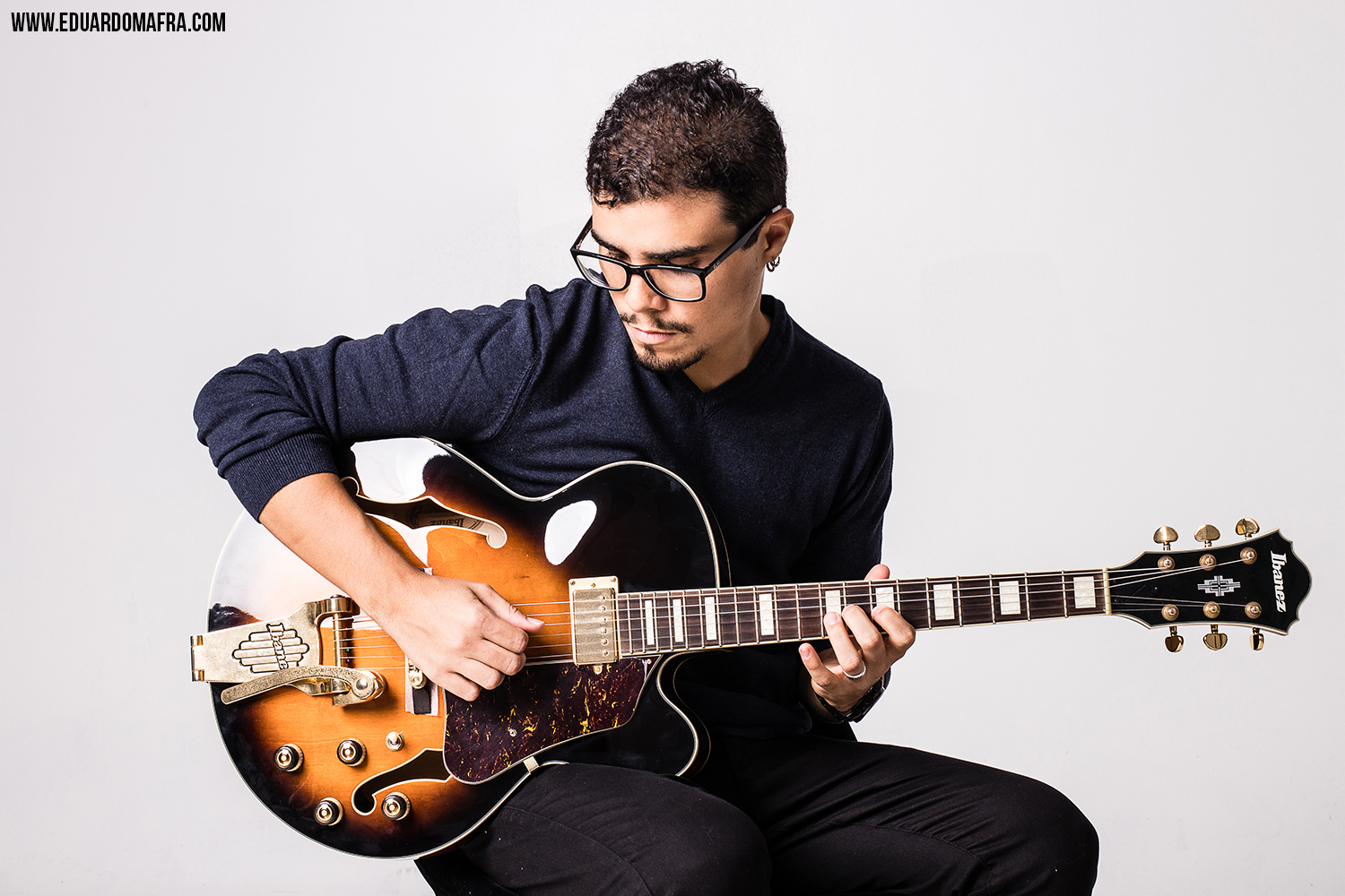 Ensaio fotográfico em estúdio músico profissional fotografia fotógrafo Eduardo Mafra Gabriel Lobão (2)