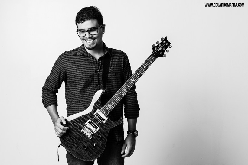 Ensaio fotográfico em estúdio músico profissional fotografia fotógrafo Eduardo Mafra Gabriel Lobão (3)